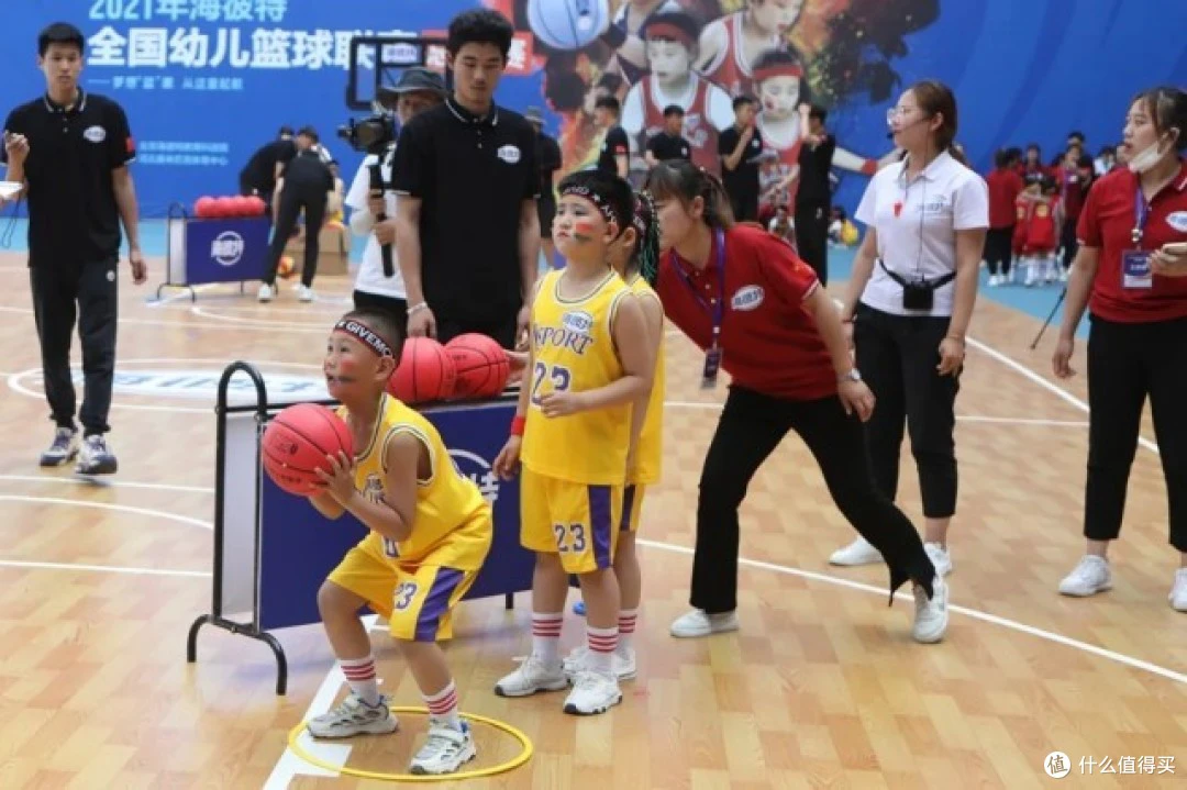 为什么智能穿戴设备对篮球运动员发展重要_0
